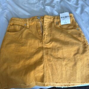 Never worn